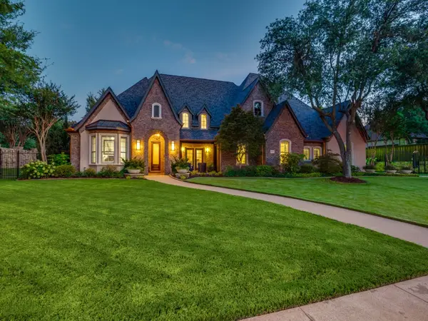 3201 Walker Place, Grapevine, TX 76051