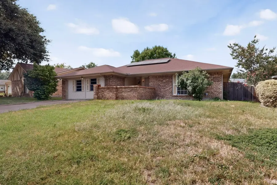 3612 Holly Springs Drive, Fort Worth, TX 76133 - #3