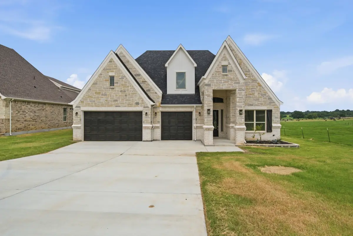 672 Jennings Lane, Azle, TX 76020 - #1