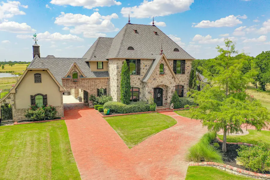354 Ballpark Way, Jacksboro, TX 76458 - #2