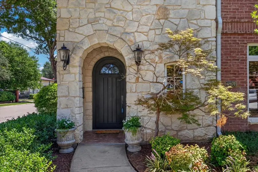4801 Collinwood Avenue, Fort Worth, TX 76107 - #2