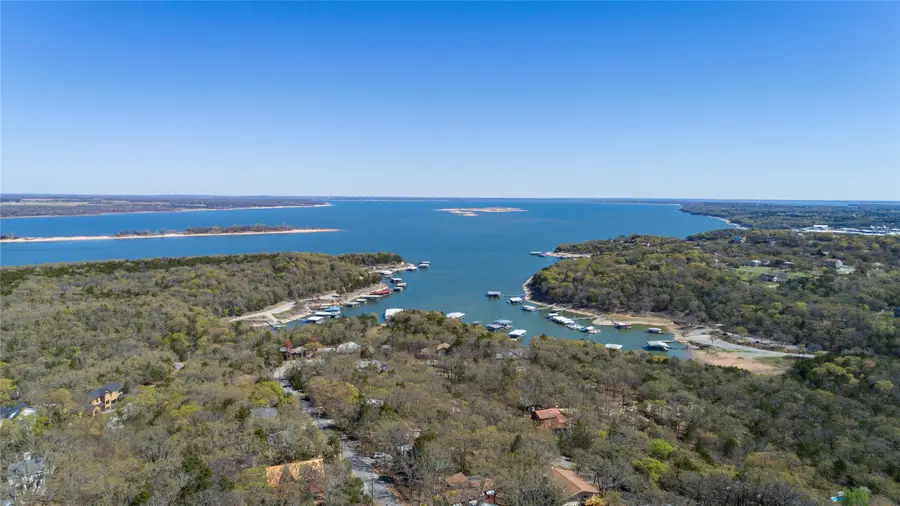 251 Queens Drive, Pottsboro, TX 75076 - #2