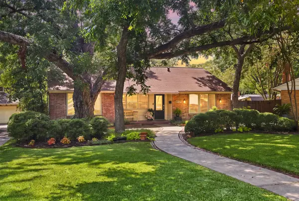 8727 Fawn Drive, Dallas, TX 75238