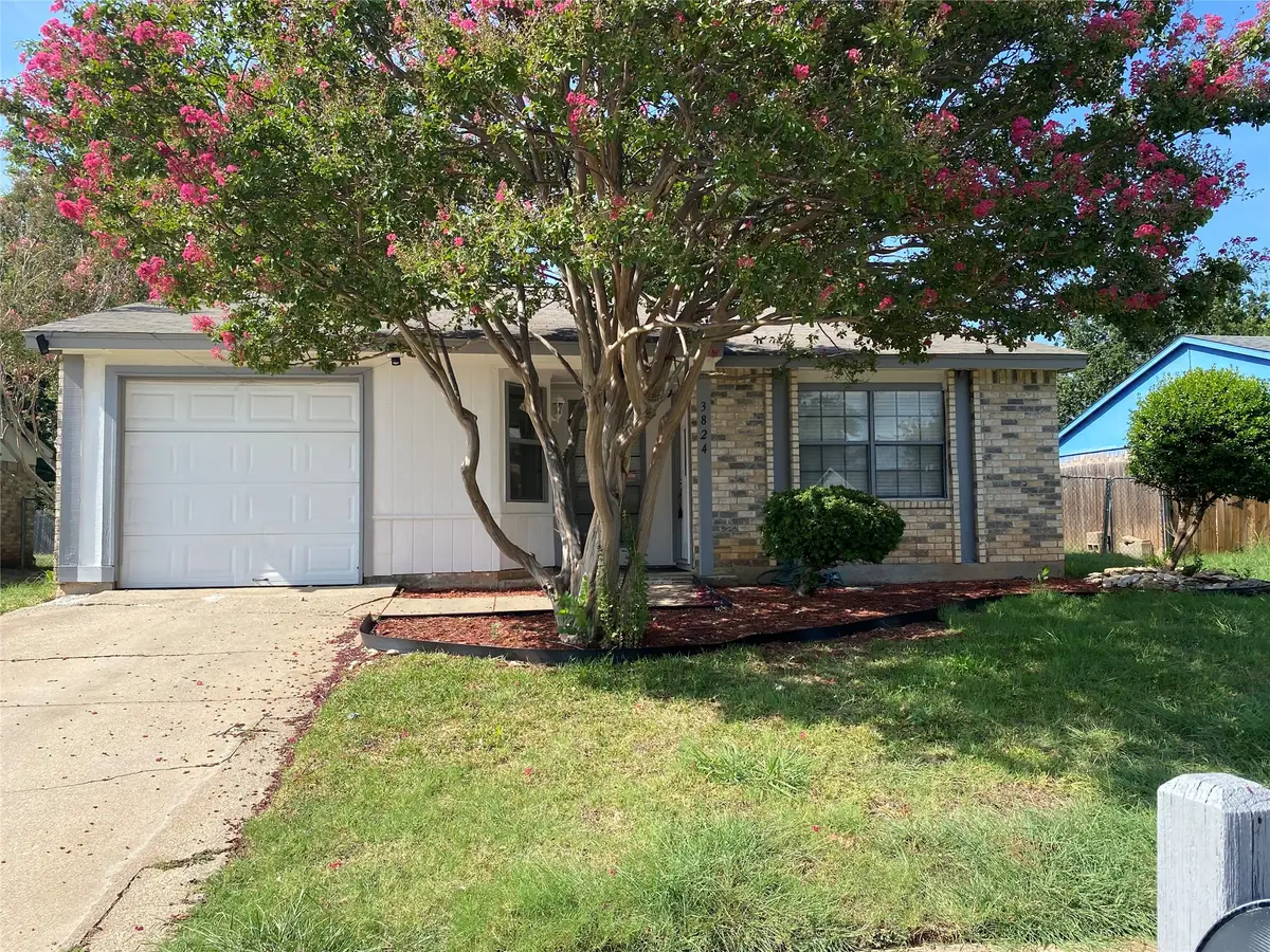 3824 Longmeadow Way, Fort Worth, TX 76133 - #1