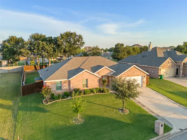 3733 Cecelia Lane, Forest Hill, TX 76140