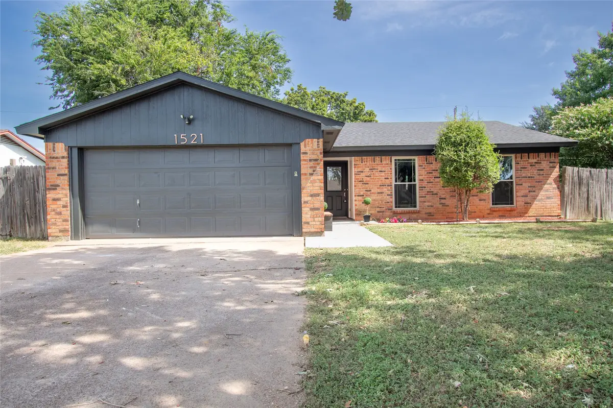 1521 Augusta Road, Benbrook, TX 76126 - #1