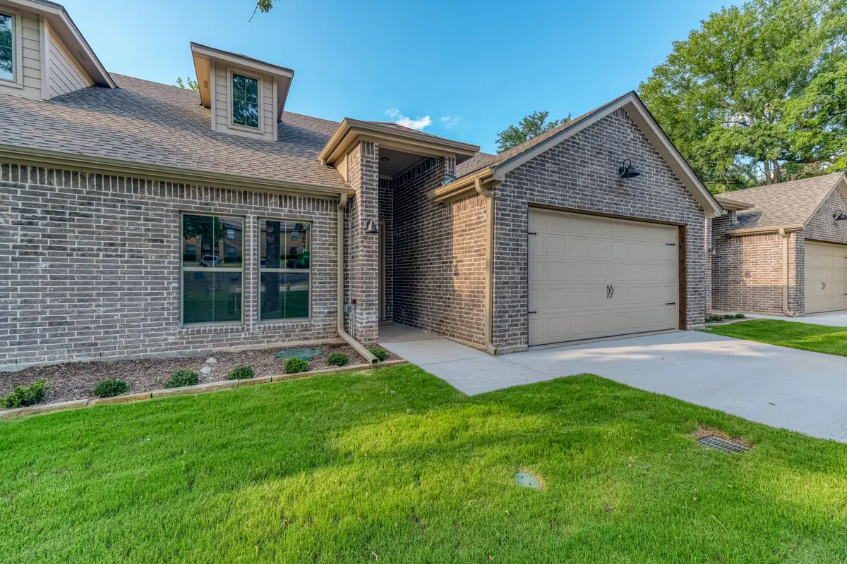 510 W 0ak Street, Weatherford, TX 76086 - #1
