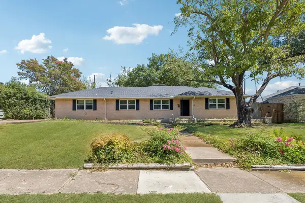 104 N Weatherred Drive, Richardson, TX 75080