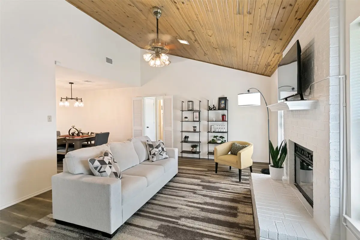 1006 Riverchase Street, Benbrook, TX 76126 - #1