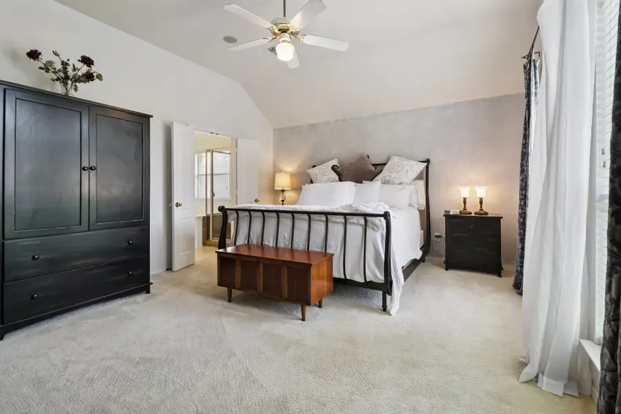 2845 Birmingham Drive, Grand Prairie, TX 75052 - #3