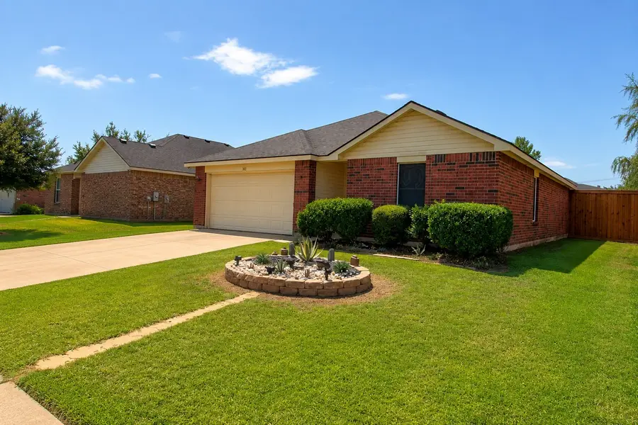 302 Quail Crossing Drive, Sanger, TX 76266 - #2