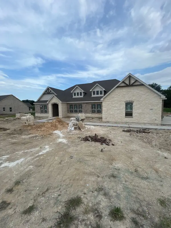 1101 Perrin Lane, Van Alstyne, TX 75495