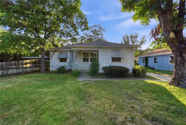 2204 Tierney Road, Fort Worth, TX 76112