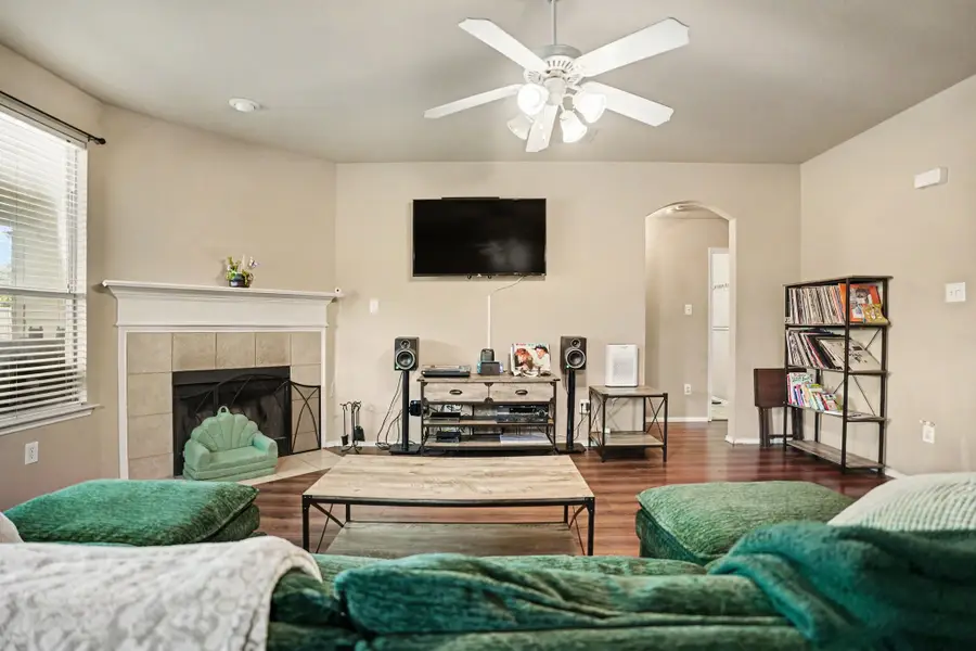 3421 Oxford Street, Midlothian, TX 76065 - #2