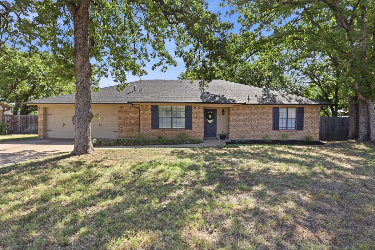 3811 Helmsford Drive, Arlington, TX 76016 - #1