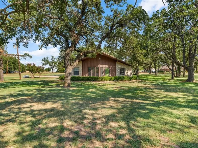 474 Trussell Drive, Springtown, TX 76082 - #1