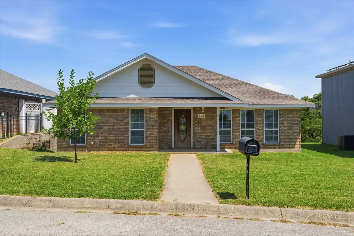 2323 Jodi Lane, Gainesville, TX 76240 - #1