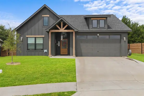 4930 Dry Creek Road, Sherman, TX 75092