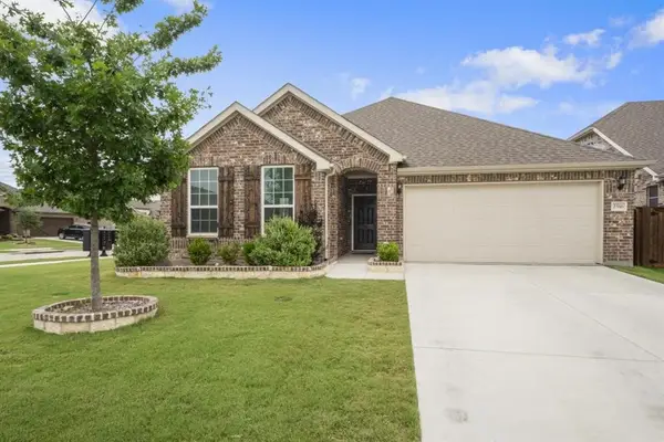 2516 Linwood Drive, Mansfield, TX 76084