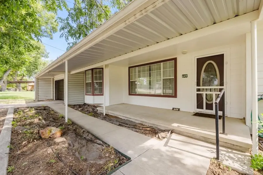 649 E Short Avenue, De Leon, TX 76444 - #3