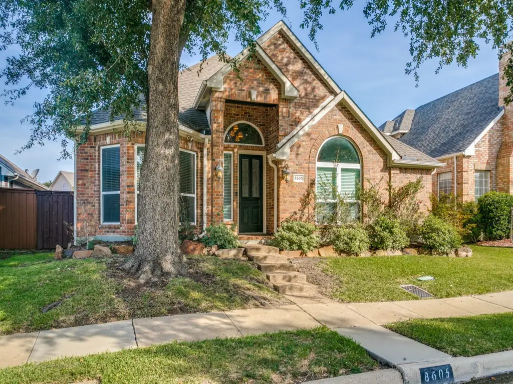 8605 Wellington Point Drive, Irving, TX 75063 - #1
