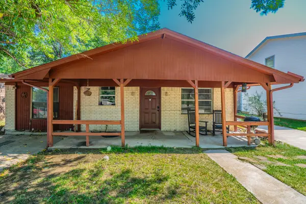 310 Jagoe Street, Krum, TX 76249