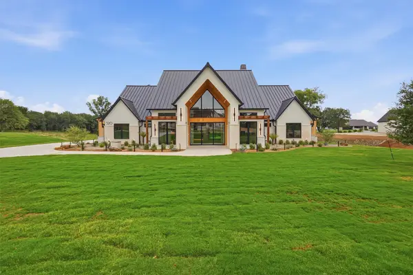 520 Royal Santana Run, Weatherford, TX 76087