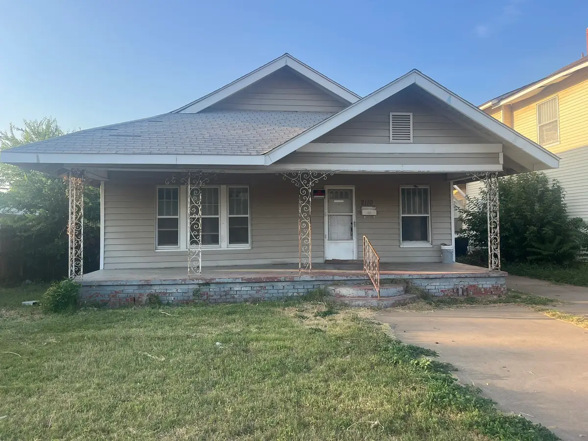2110 9th Street, Wichita Falls, TX 76301 - #1