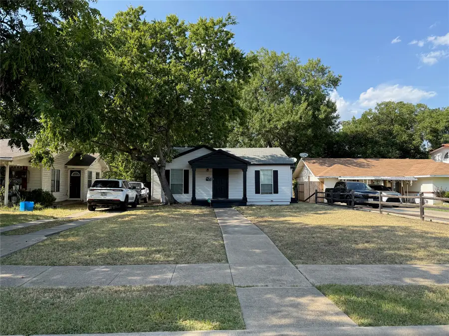 1506 Ruea Avenue, Grand Prairie, TX 75050 - #2