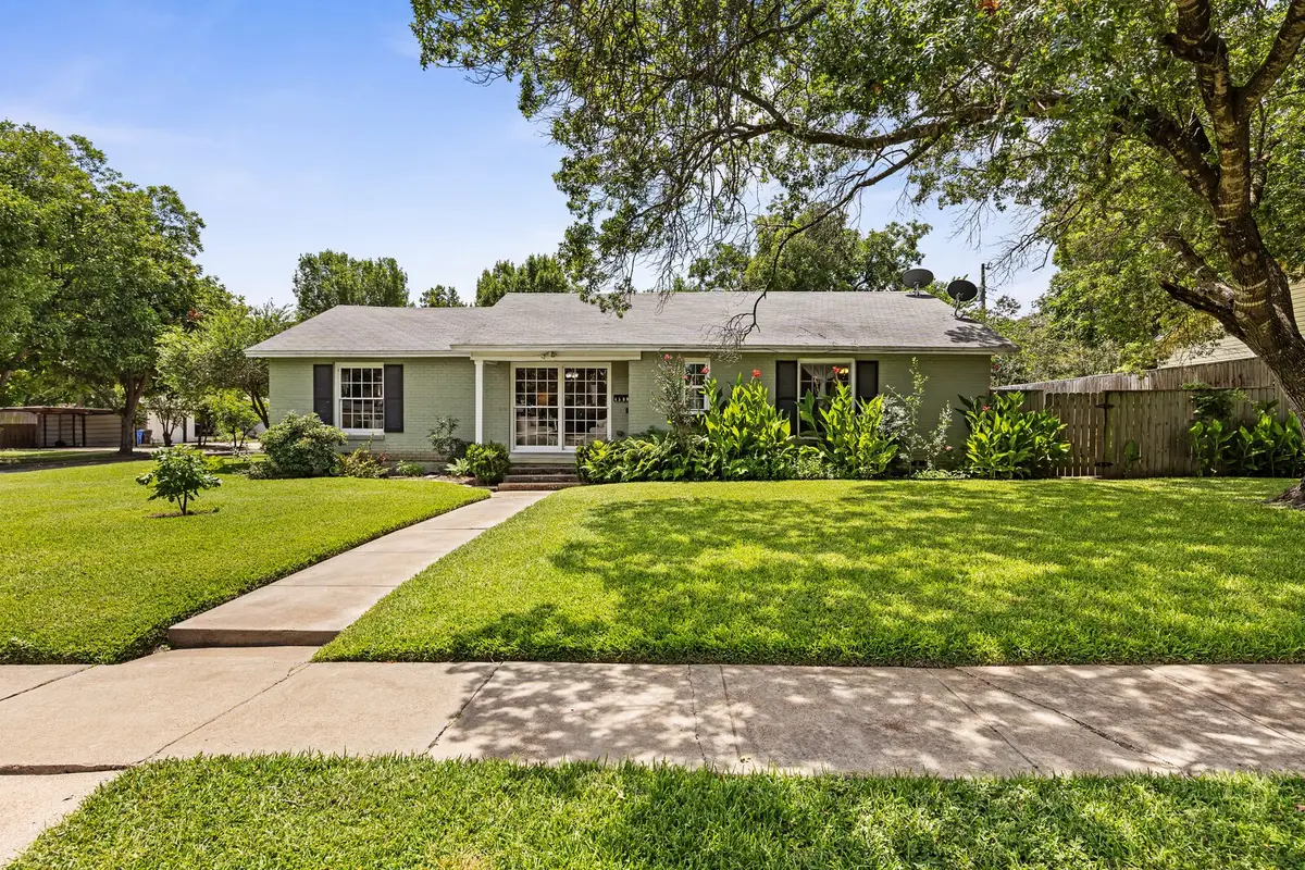 4500 Sanger Avenue, Waco, TX 76710 - #1