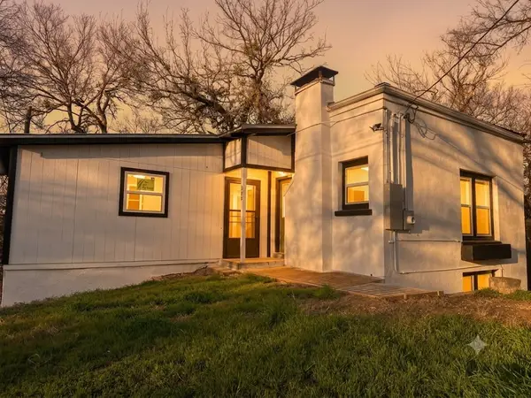 308 N 9th Street, Gatesville, TX 76528