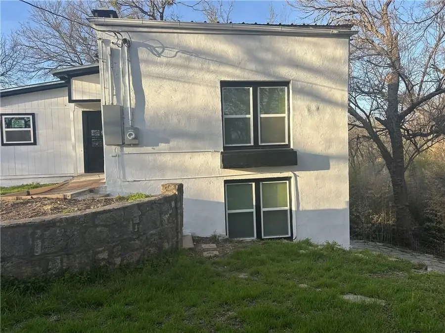 308 N 9th Street, Gatesville, TX 76528 - #2