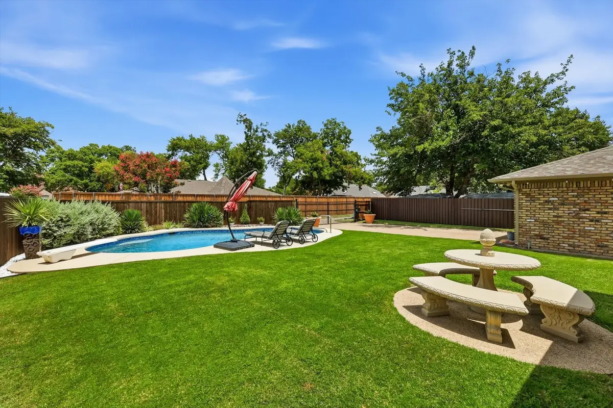 625 Bellah Drive, Irving, TX 75062 - #1