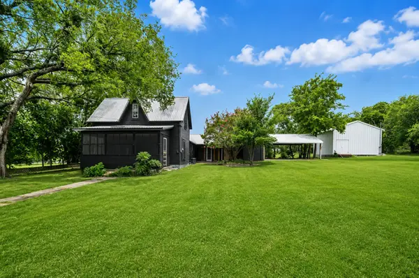 410 S Cleveland, Meridian, TX 76665