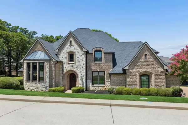 3075 Whispering Oaks Drive, Highland Village, TX 75077