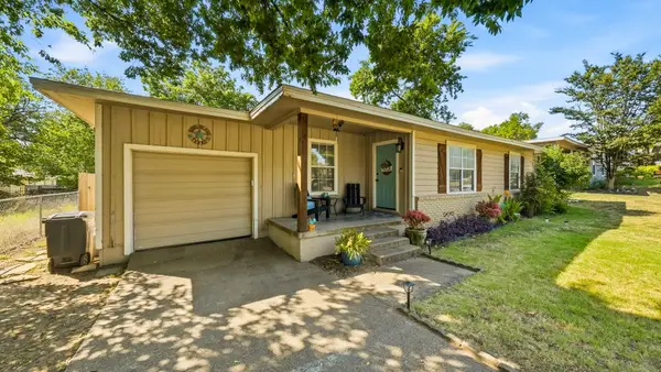 1305 S Lamar Street, Weatherford, TX 76086