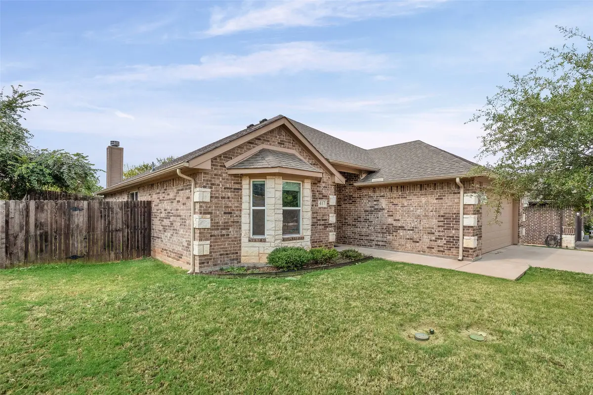417 W 7th Street, Weatherford, TX 76086 - #1