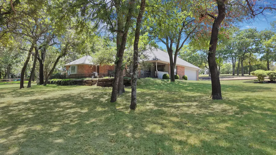 113 Cottonwood Court, Hudson Oaks, TX 76087 - #3