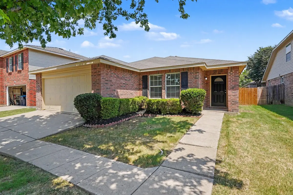 1817 Elk Lake Trail, Justin Roanoke, TX 76247 - #1