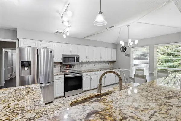 629 Park Lane, Highland Village, TX 75077