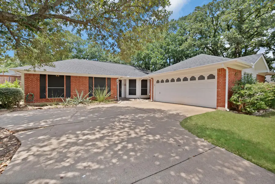 105 Arthur Drive, Kennedale, TX 76060 - #2