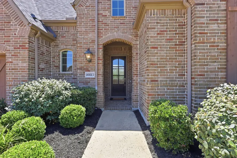 10813 Sycamore Falls Drive, Justin Roanoke, TX 76226 - #3