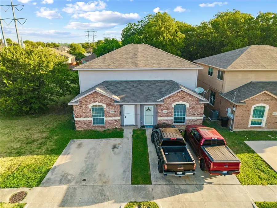 2122 W E Roberts Drive, Grand Prairie, TX 75051 - #3