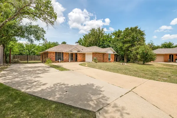 1004 Oak Grove Lane, Royse City, TX 75189