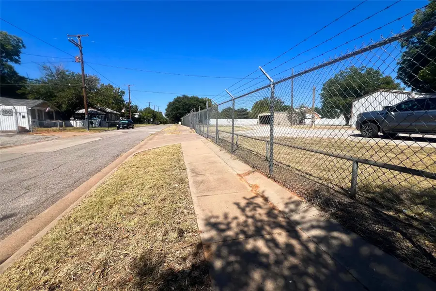 231 Central Expressway 287 Freeway E, Wichita Falls, TX 76301 - #2