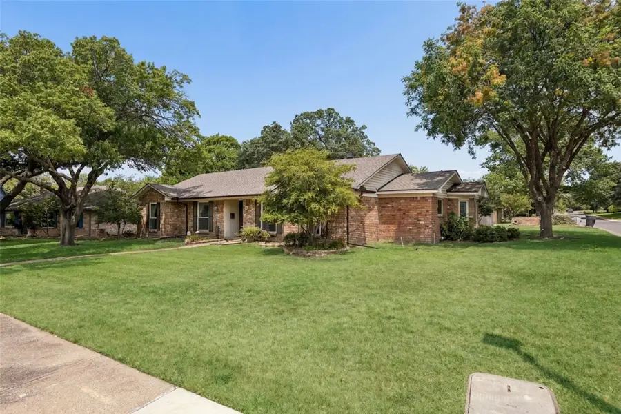 12051 Loch Ness Drive, Dallas, TX 75218 - #2