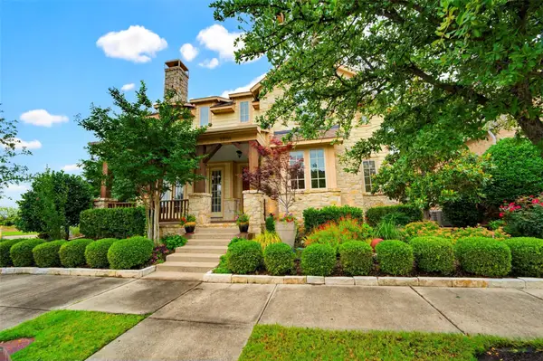 2201 Austin Waters, Carrollton, TX 75010