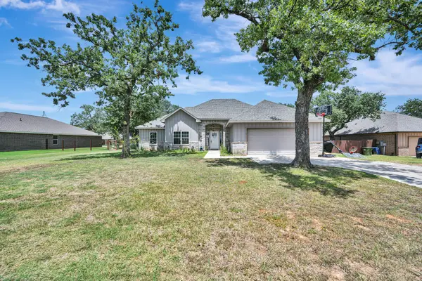 917 E 3rd Street, Springtown, TX 76082