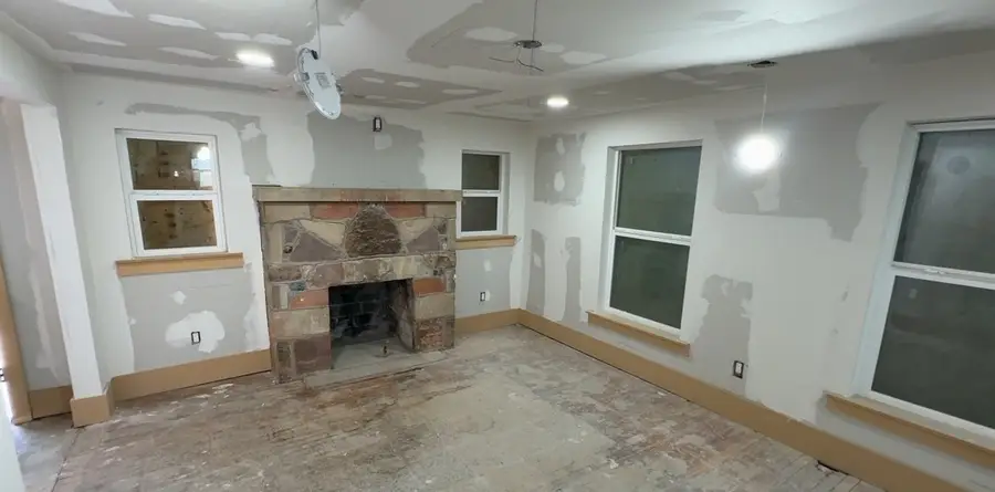 2802 31st Street, Fort Worth, TX 76106 - #3