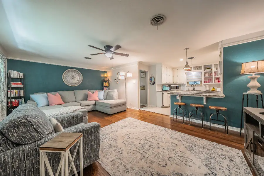 1045 Valentine Street, Hurst, TX 76053 - #3